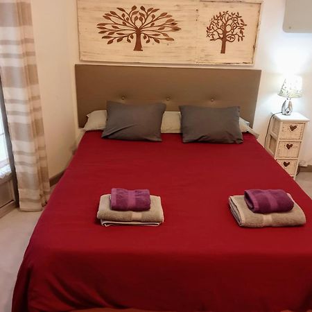 מונפורט דה למוס Casita Junto Al Rio En Un Entorno Natural מראה חיצוני תמונה