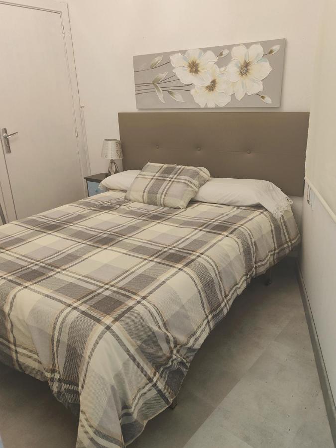 מונפורט דה למוס Casita Junto Al Rio En Un Entorno Natural מראה חיצוני תמונה
